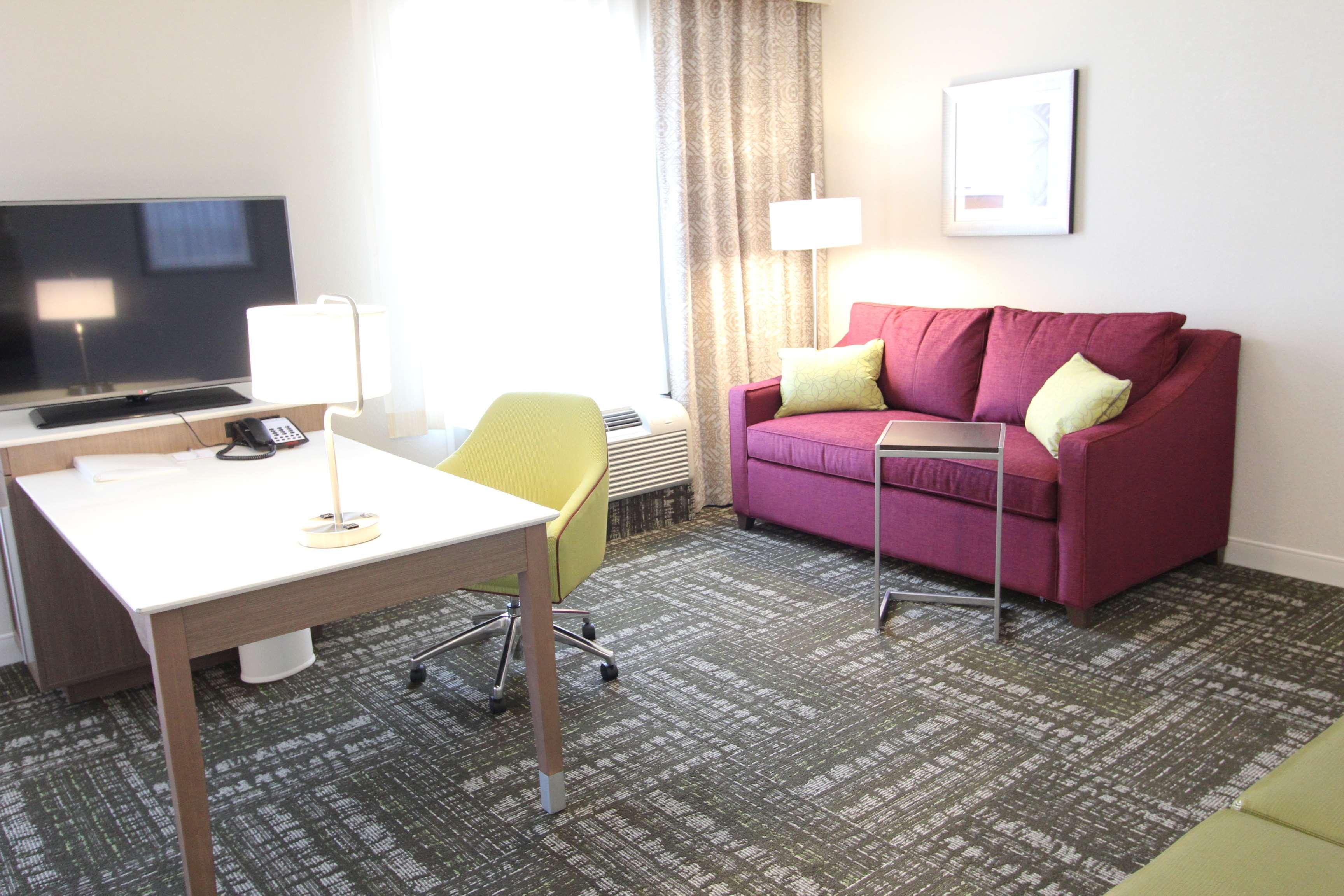 Hampton Inn & Suites Dallas Market Center Eksteriør billede