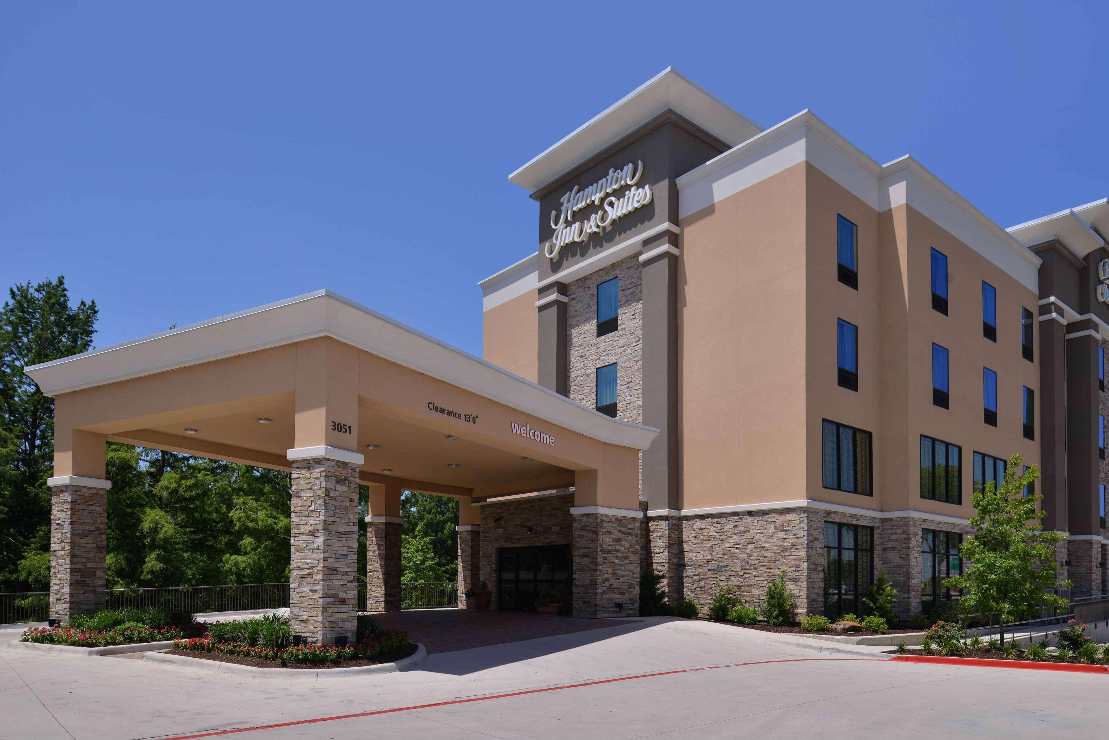 Hampton Inn & Suites Dallas Market Center Eksteriør billede