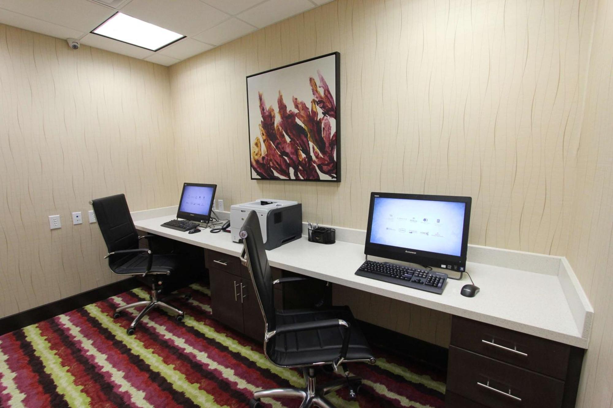 Hampton Inn & Suites Dallas Market Center Eksteriør billede