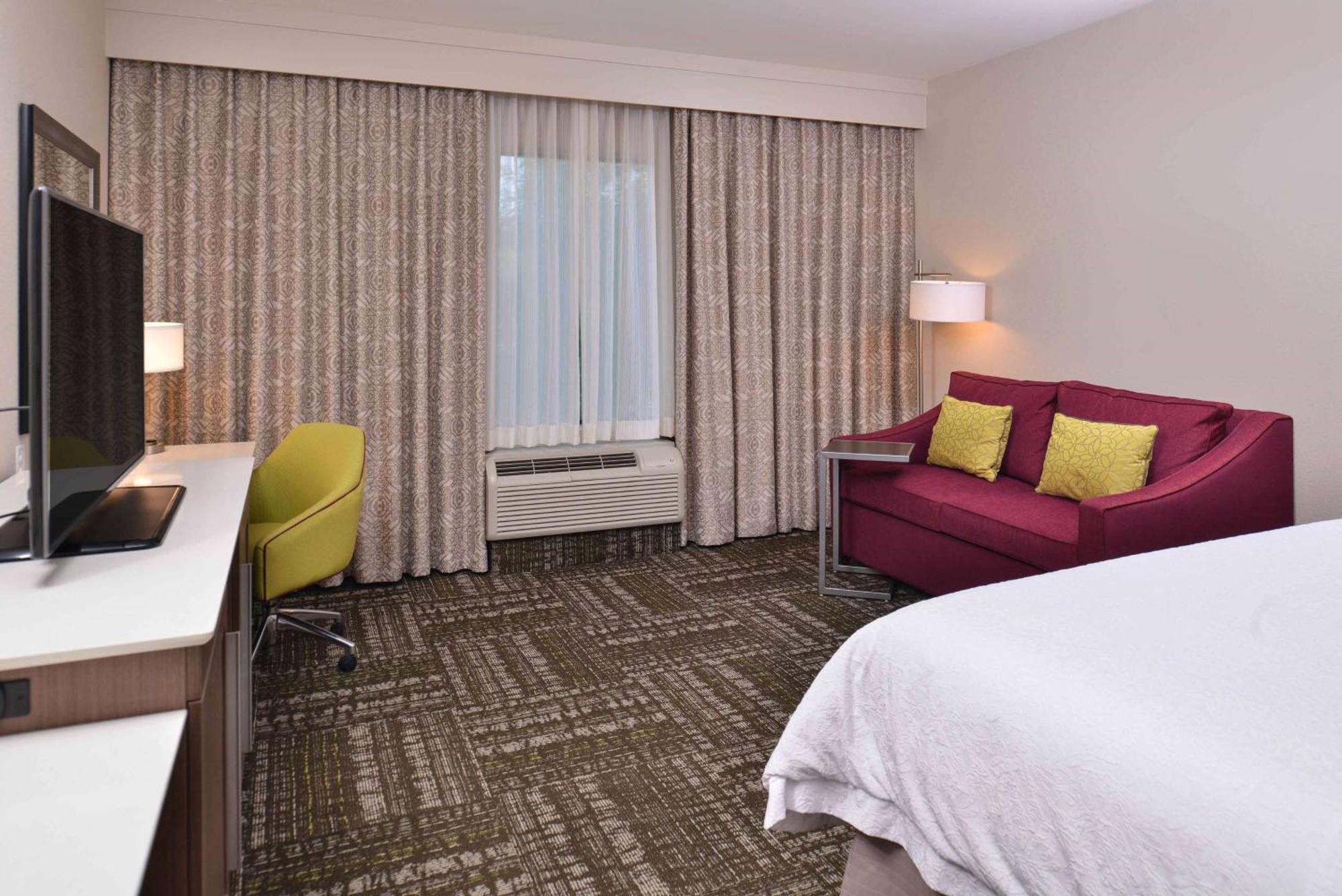 Hampton Inn & Suites Dallas Market Center Eksteriør billede